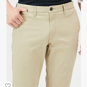 Men's Slim-Fit Chino Pant
